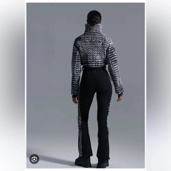 Cordova Stylish Black Women's Ski / Snowboard Suit - Picture 5 of 13